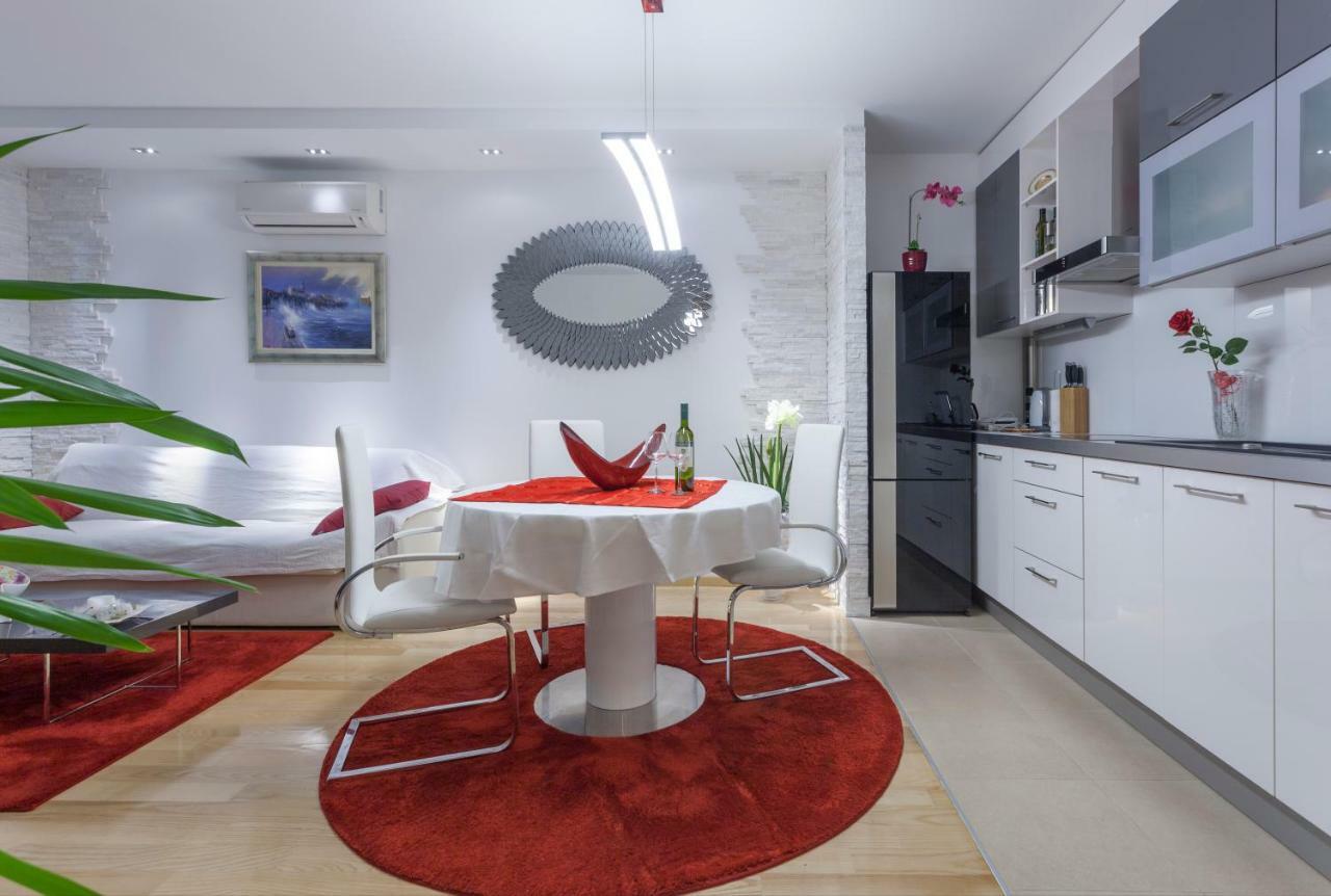 Luxury Apartment Split Exterior photo